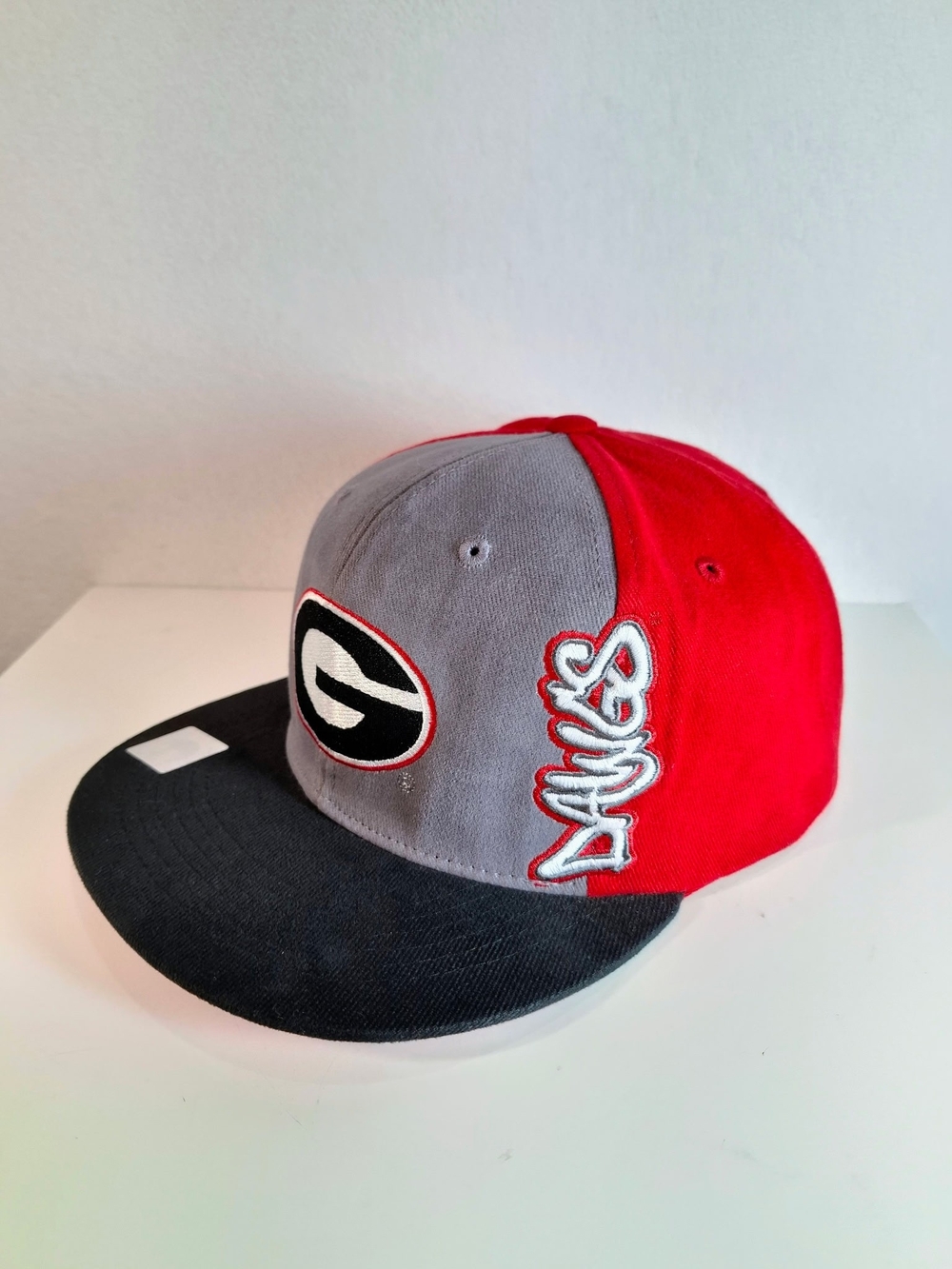Georgia Bulldogs Red Gray Black Fitted Hat - Picture 2 of 9
